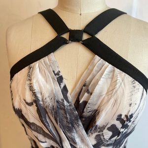 Elastic cross front detail maxi